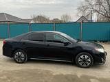 Toyota Camry 2012 года за 7 300 000 тг. в Актобе – фото 4