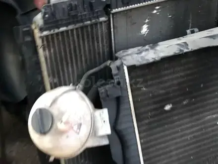 Радиатор печьки салона и радиатор охлаждение на 906 и 903 кузов за 32 000 тг. в Шымкент – фото 22