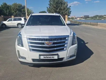 Cadillac Escalade 2019 года за 32 000 000 тг. в Атырау – фото 2