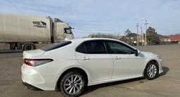 Toyota Camry 2021 года за 14 000 000 тг. в Уральск – фото 4