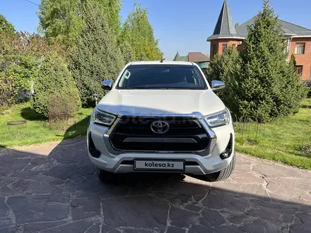 Toyota Hilux 2021 года за 26 500 000 тг. в Алматы – фото 2