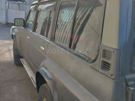 Nissan Patrol 1994 года за 3 000 000 тг. в Алматы