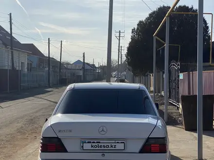 Mercedes-Benz E 230 1991 года за 1 900 000 тг. в Алматы – фото 10
