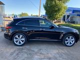 Infiniti QX70 2015 годаүшін17 000 000 тг. в Уральск – фото 3