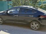 Hyundai Accent 2022 года за 7 135 786 тг. в Алматы