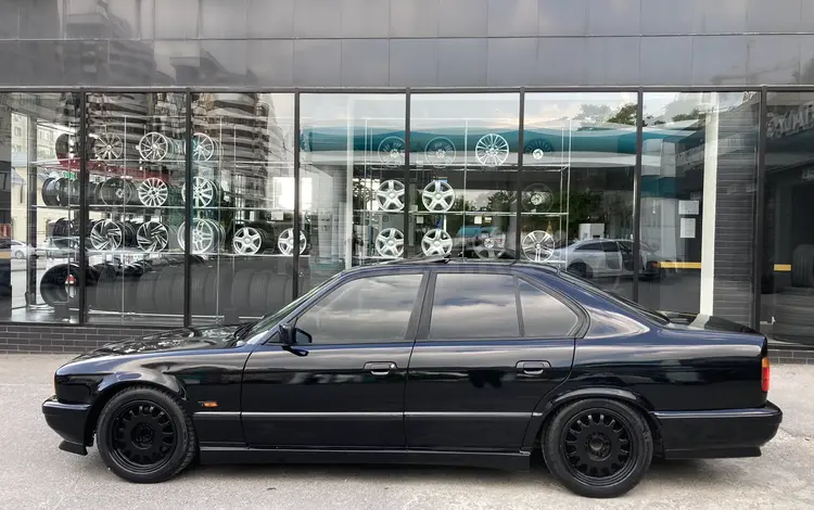 BMW 525 1994 года за 2 100 000 тг. в Шымкент
