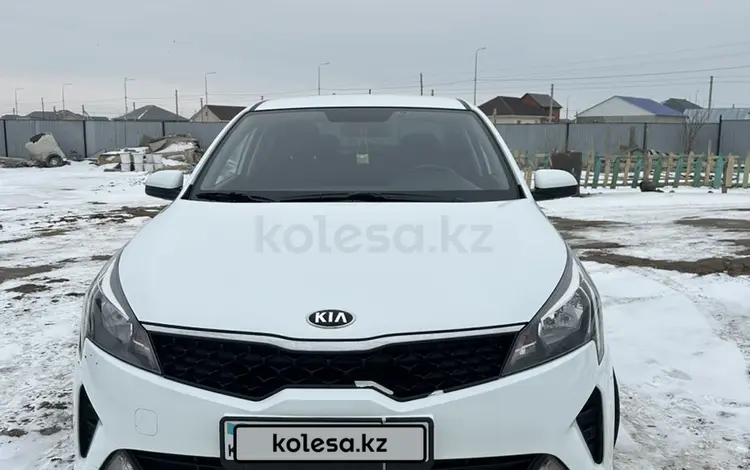 Kia Rio 2020 года за 7 000 000 тг. в Атырау