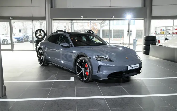 Porsche Taycan 4S Cross Turismo 2025 года за 89 200 000 тг. в Алматы