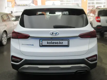 Hyundai Santa Fe 2019 года за 9 583 000 тг. в Актобе – фото 2