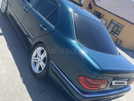 Mercedes-Benz E 230 1996 годаүшін2 100 000 тг. в Караганда – фото 5