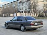 Mercedes-Benz E 230 1992 года за 1 450 000 тг. в Тараз – фото 3