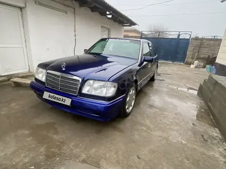 Mercedes-Benz E 220 1995 года за 2 300 000 тг. в Сарыагаш