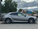 Toyota Camry 2023 года за 16 000 000 тг. в Костанай – фото 4