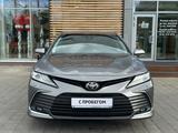 Toyota Camry 2023 года за 16 000 000 тг. в Костанай – фото 2