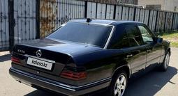 Mercedes-Benz E 220 1994 года за 1 400 000 тг. в Алматы – фото 3