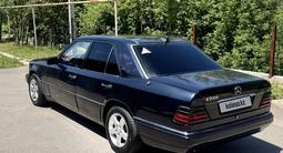 Mercedes-Benz E 220 1994 года за 1 400 000 тг. в Алматы – фото 4