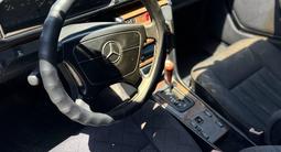 Mercedes-Benz E 220 1994 года за 1 400 000 тг. в Алматы – фото 5