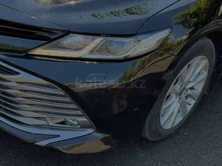 Toyota Camry 2020 года за 14 000 000 тг. в Костанай – фото 4