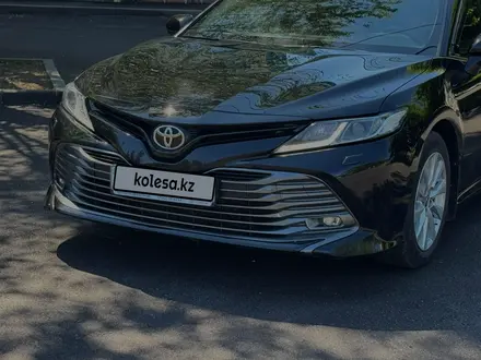 Toyota Camry 2020 года за 14 000 000 тг. в Костанай – фото 11