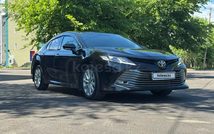 Toyota Camry 2020 года за 14 000 000 тг. в Костанай