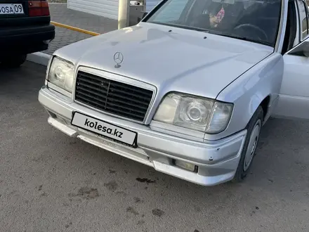 Mercedes-Benz E 280 1994 года за 2 500 000 тг. в Жезказган