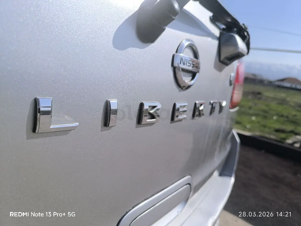 Nissan Liberty, 2002