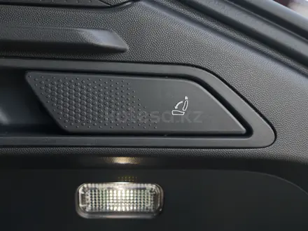 Porsche Macan 2025 года за 66 035 750 тг. в Астана – фото 29