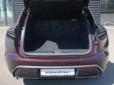 Porsche Macan 2025 года за 66 035 750 тг. в Астана – фото 31