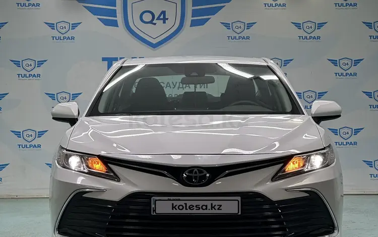 Toyota Camry 2021 годаfor13 800 000 тг. в Астана