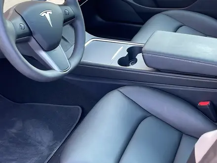Tesla Model 3 2021 года за 16 200 000 тг. в Алматы – фото 10
