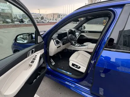 BMW X5 2024 года за 75 000 000 тг. в Алматы – фото 9