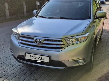 Toyota Highlander 2013 года за 15 800 000 тг. в Алматы