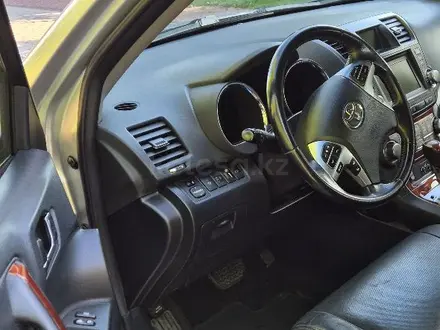 Toyota Highlander 2013 года за 15 800 000 тг. в Алматы – фото 3