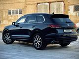 Volkswagen Touareg 2019 года за 25 000 000 тг. в Костанай – фото 4