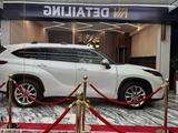 Toyota Highlander 2023 года за 24 000 000 тг. в Астана – фото 3