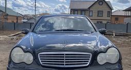 Mercedes-Benz C 180 2001 года за 2 700 000 тг. в Кокшетау – фото 2