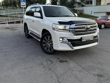 Toyota Land Cruiser 2020 года за 45 000 000 тг. в Астана