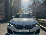 BMW 520 2021 года за 24 500 000 тг. в Алматы – фото 2