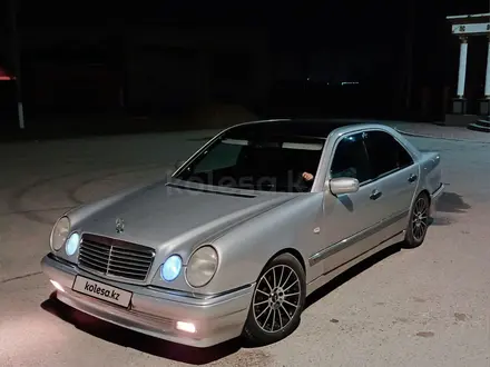 Mercedes-Benz E 230 1997 года за 3 200 000 тг. в Казалинск – фото 10