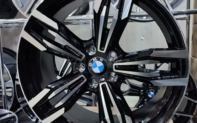 BMW на 19 новые диски за 300 000 тг. в Астана