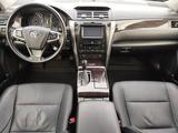 Toyota Camry 2017 годаfor10 500 000 тг. в Уральск – фото 5