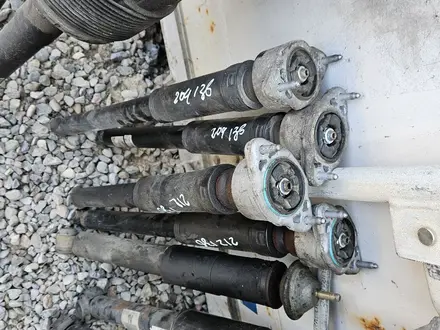 Амортизаторы на мерседес W212 за 811 тг. в Шымкент – фото 3