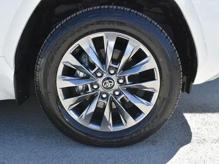 Toyota Land Cruiser 2024 года за 47 000 000 тг. в Атырау – фото 19