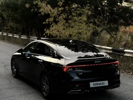 Kia K5 2022 года за 11 800 000 тг. в Алматы – фото 4