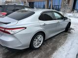 Toyota Camry 2020 года за 14 500 000 тг. в Костанай – фото 3