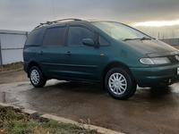 Volkswagen Sharan 1997 года за 1 850 000 тг. в Уральск