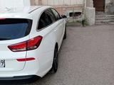 Hyundai i30 2023 годаүшін8 300 000 тг. в Караганда – фото 4