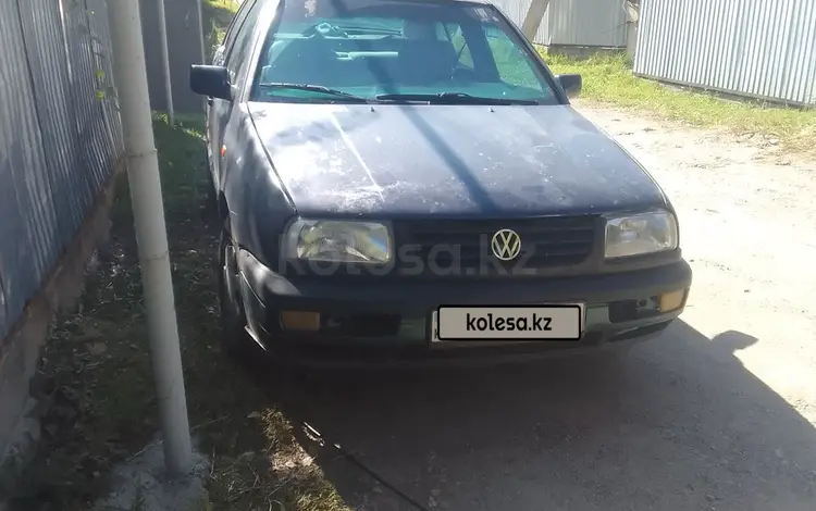 Volkswagen Vento 1992 годаfor750 000 тг. в Есик