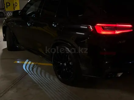BMW X5 2022 года за 37 000 000 тг. в Алматы – фото 28