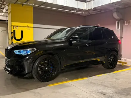 BMW X5 2022 года за 37 000 000 тг. в Алматы – фото 2